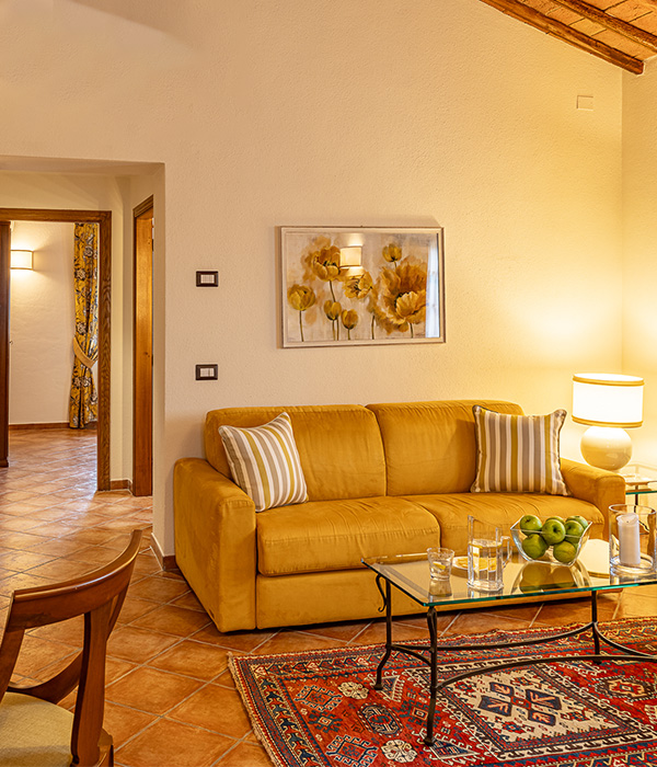 foto_gallery_suite_vista_giardino_soggiorno_dettagli